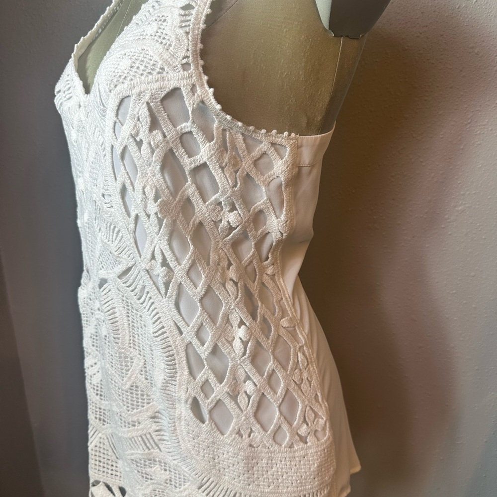 Banana Republic White Crochet Pattern Top - Picture 3 of 6